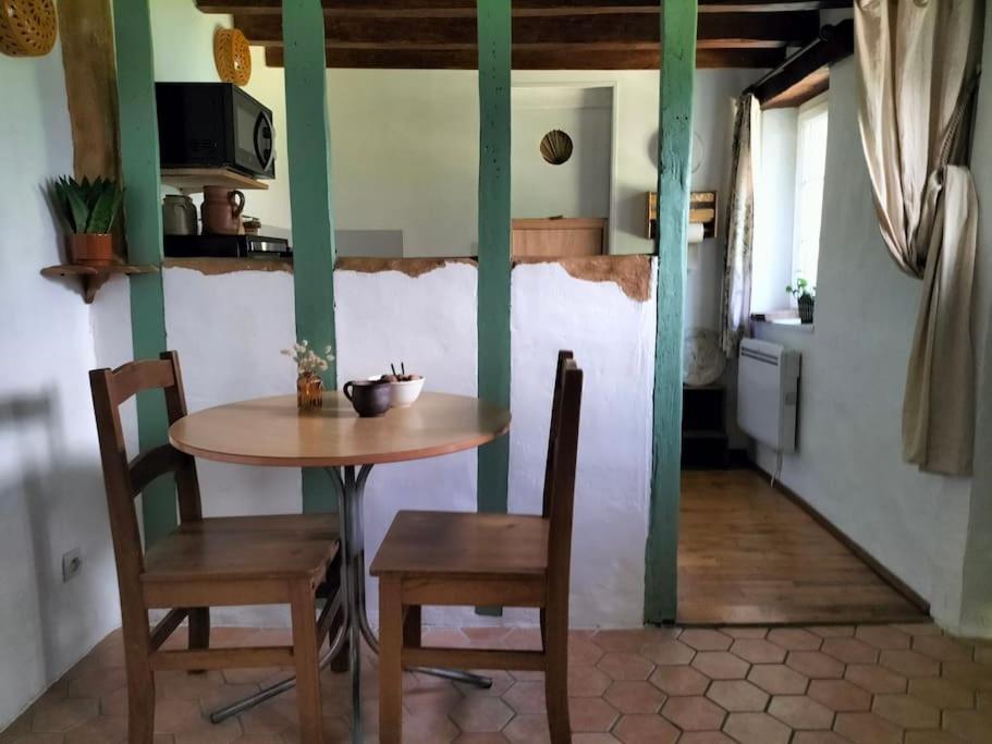 Charmante Maisonnette En Pierre Écardenville-sur-Eure Buitenkant foto